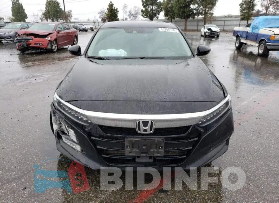 1HGCV2F94JA041552 Photo# 5