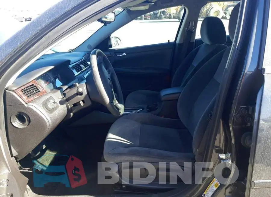 2G1WB5E38G1177441 Photo# 7