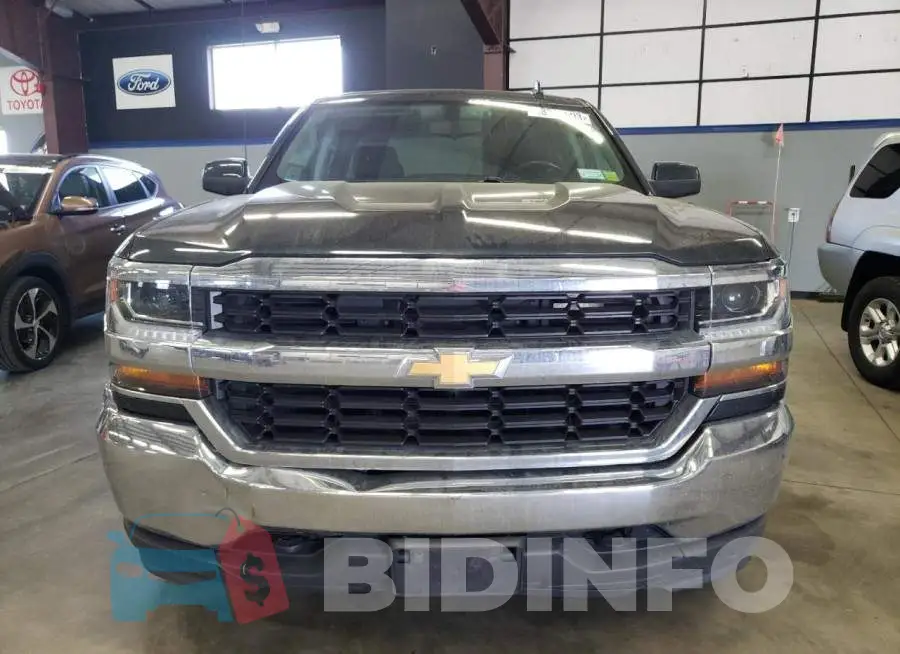 2GCVKPECXK1111352 Photo# 5