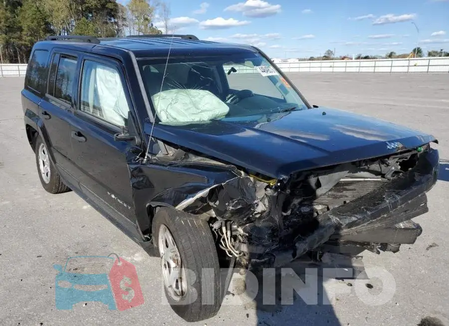 1C4NJPBA8ED720373 Photo# 4