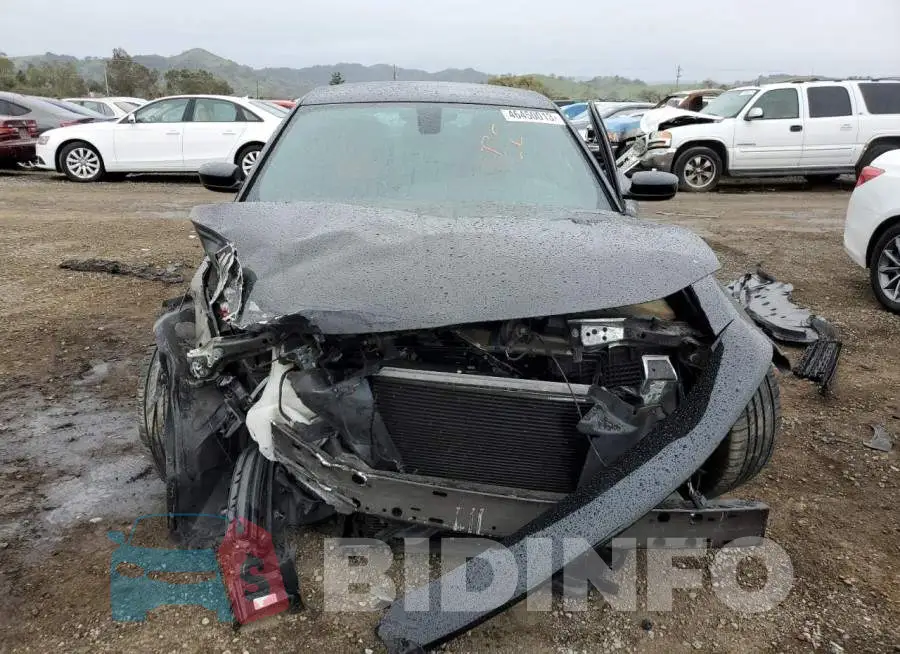 2C3CDXBG8HH525775 Photo# 5