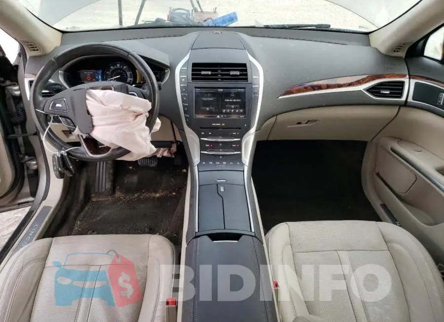 3LN6L2LU1GR611754 Photo# 8