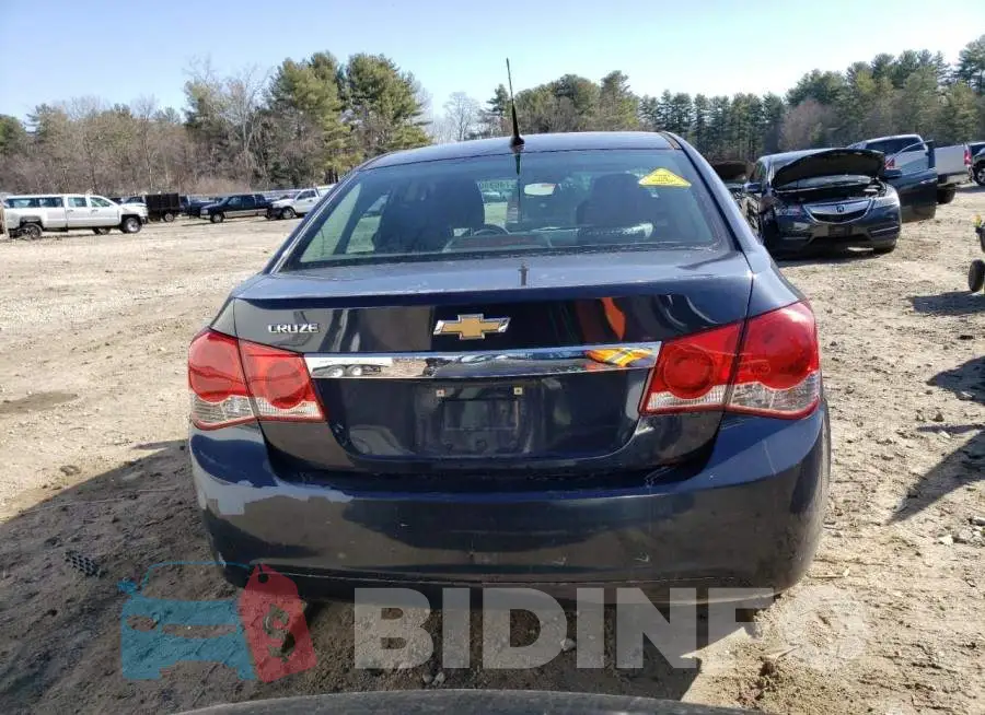 1G1PA5SGXE7173552 Photo# 6