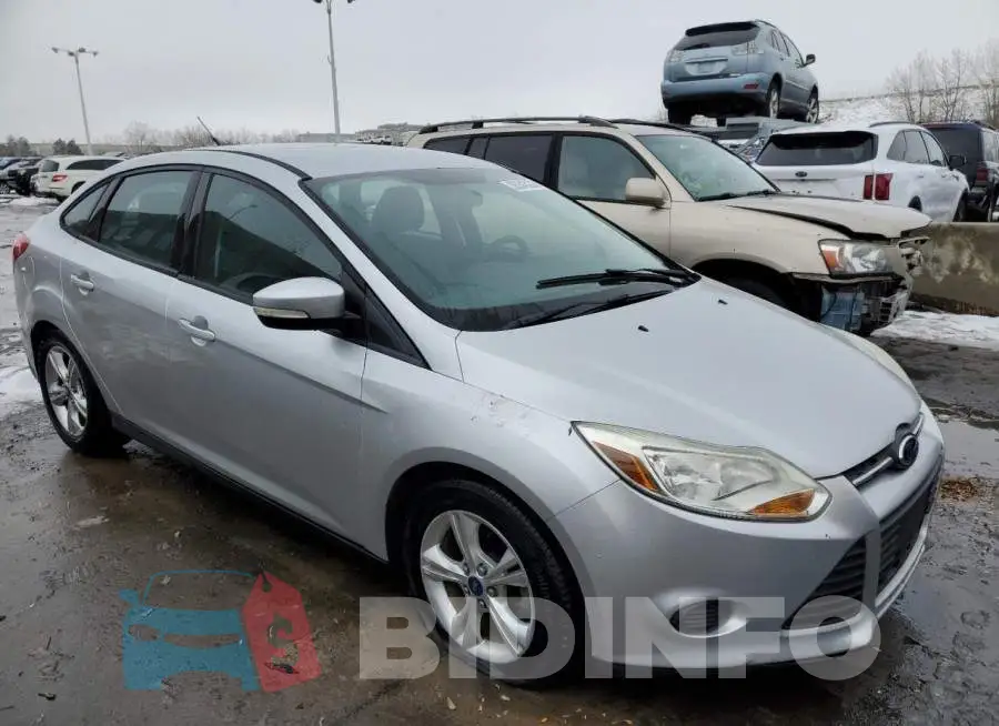 1FADP3F23EL296375 Photo# 4