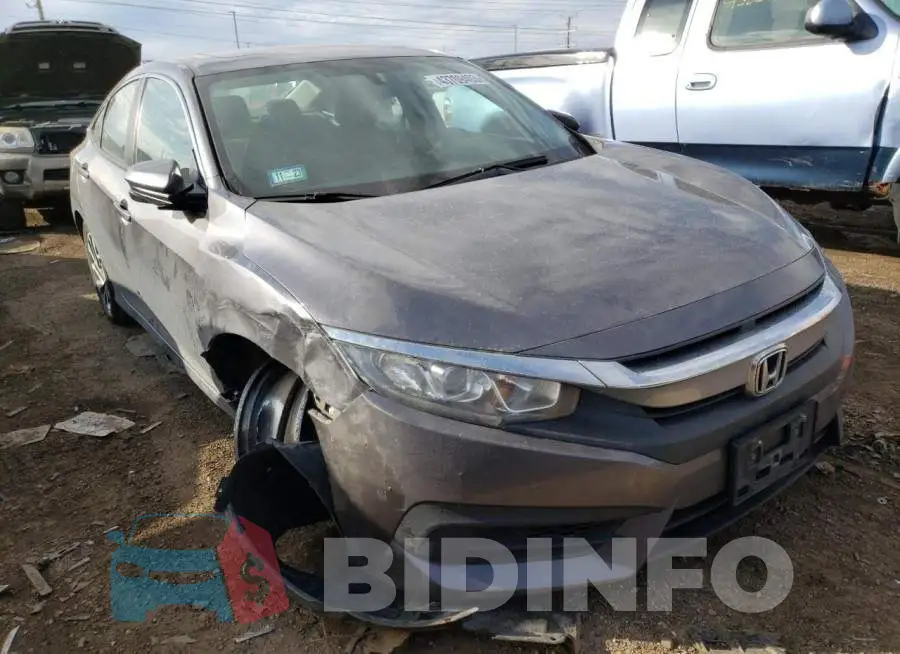 19XFC2F70GE042932 Photo# 4