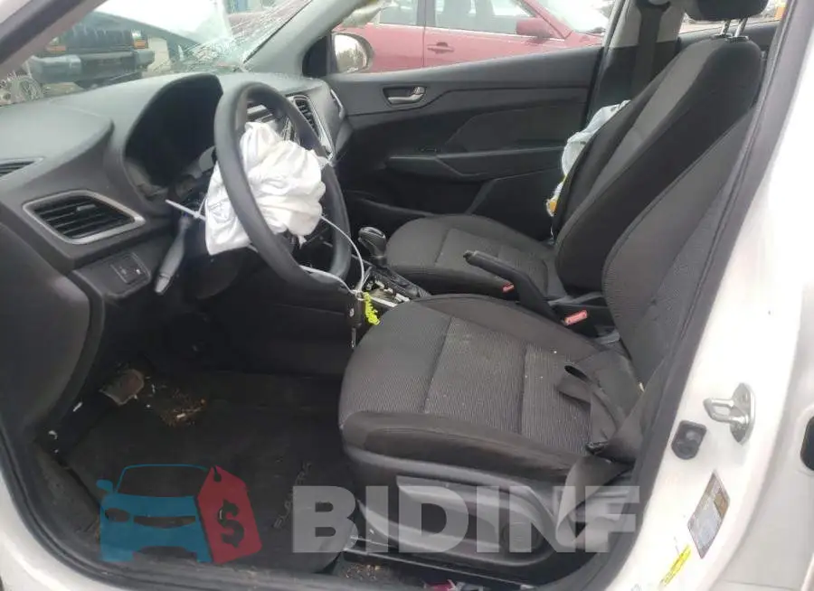 3KPC24A37KE044787 Photo# 7