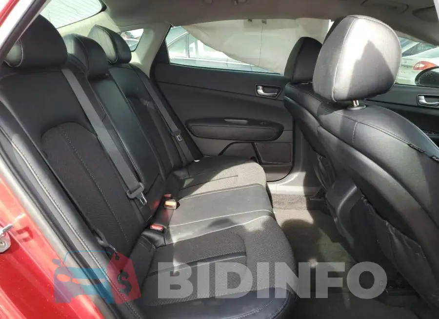 5XXGT4L34JG217358 Photo# 10