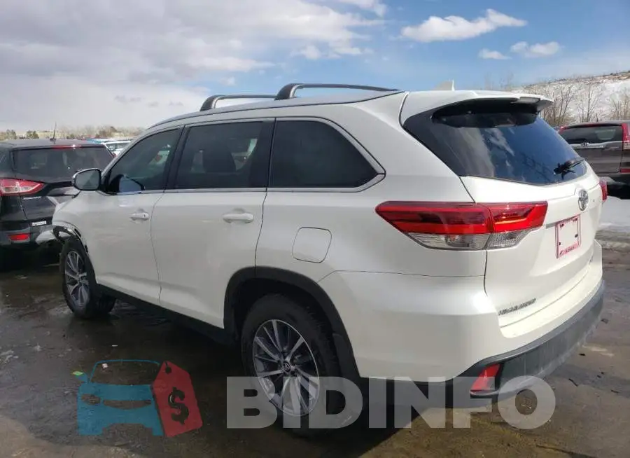 5TDJZRFH2KS615483 Photo# 3