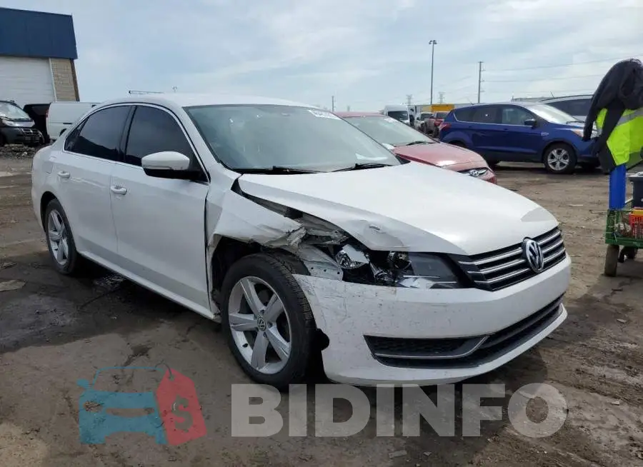 1VWBS7A31EC105928 Photo# 4