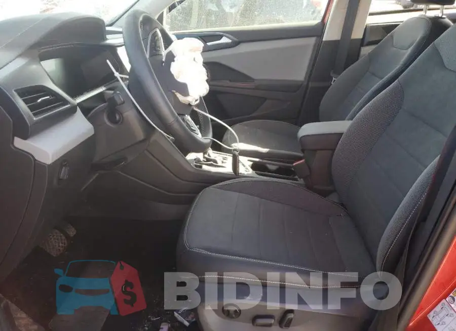 3VVRX7B25NM009373 Photo# 7