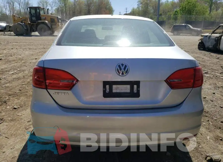 3VW1K7AJ8EM320313 Photo# 6