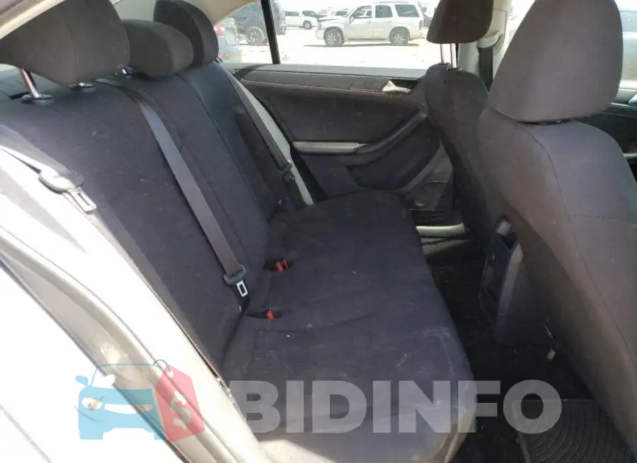 3VW267AJ6GM323173 Photo# 10
