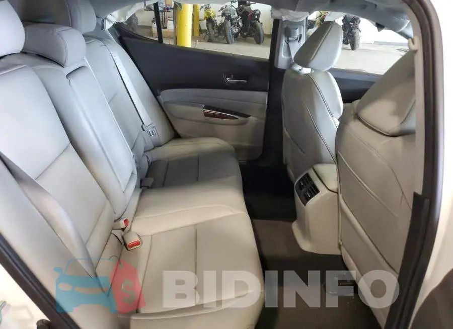 19UUB1F37FA018616 Photo# 10