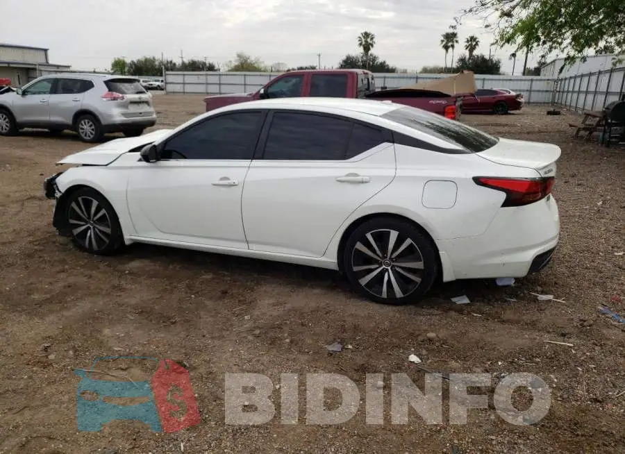 1N4BL4CV8LN318573 Photo# 2