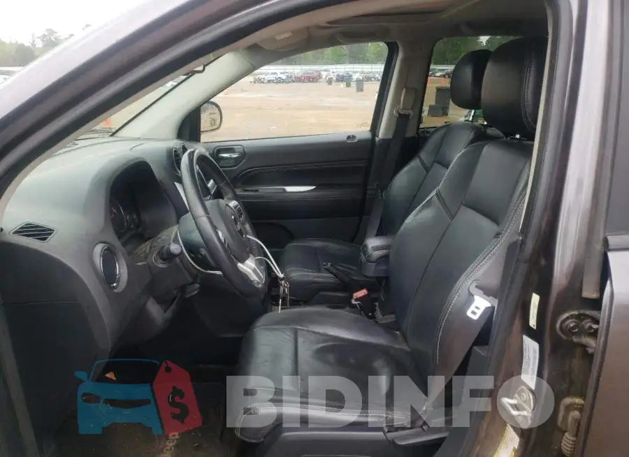 1C4NJDEB3GD664090 Photo# 7