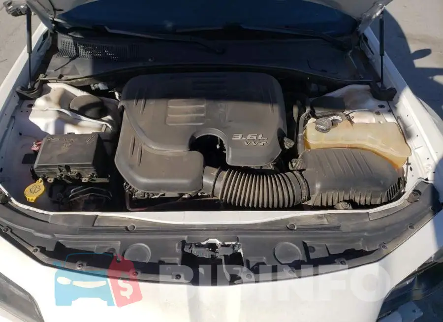 2C3CCABG6GH268677 Photo# 11