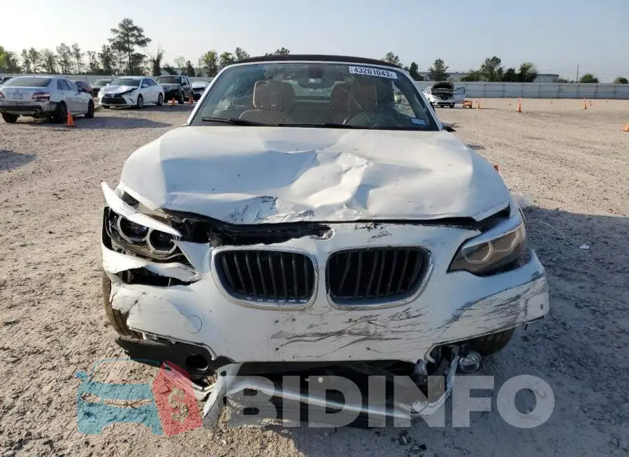 WBA2M7C58JVD51482 Photo# 5