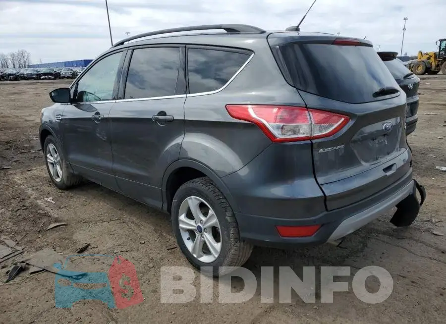 1FMCU9GX9GUA74752 Photo# 2
