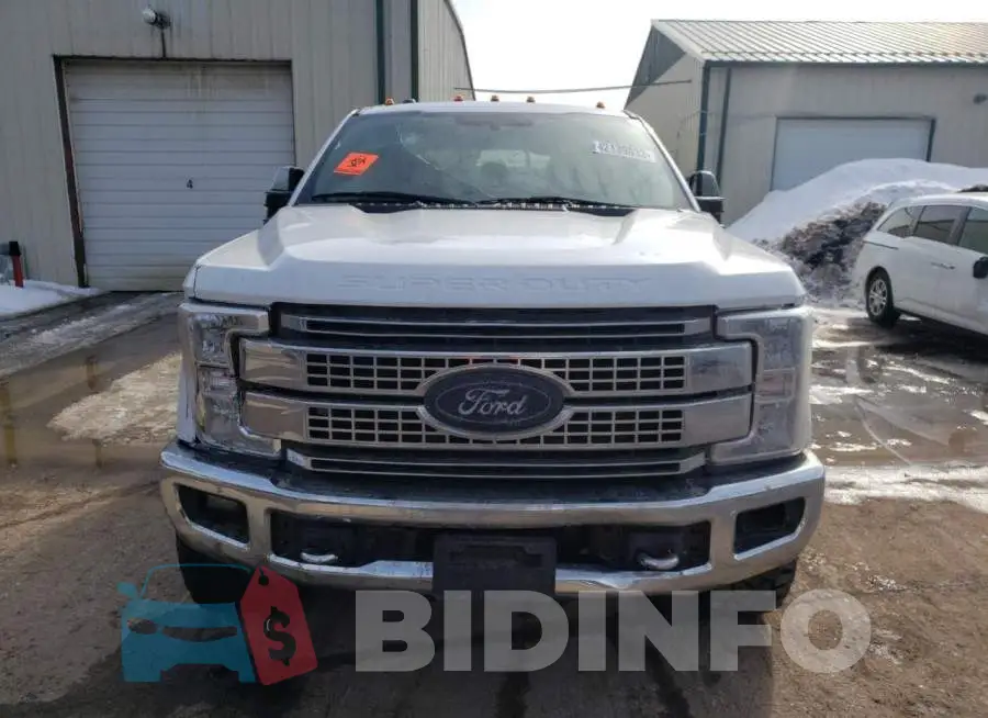 1FT7W2BT5JEB36046 Photo# 5
