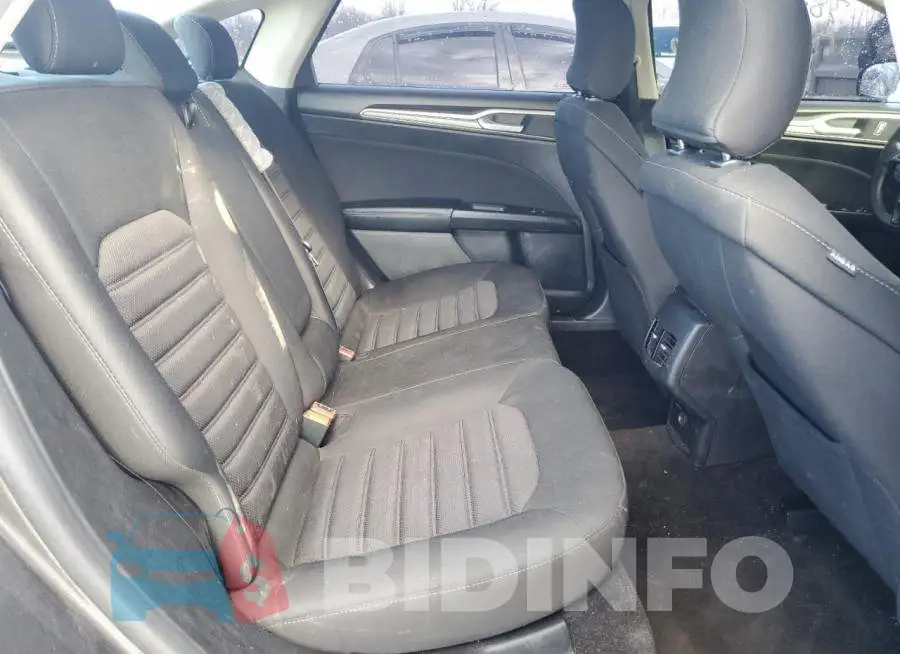 3FA6P0HD2JR276622 Photo# 10
