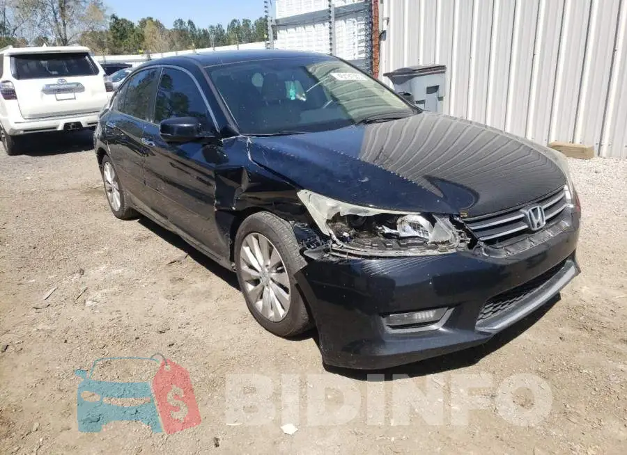 1HGCR2F70FA132019 Photo# 4