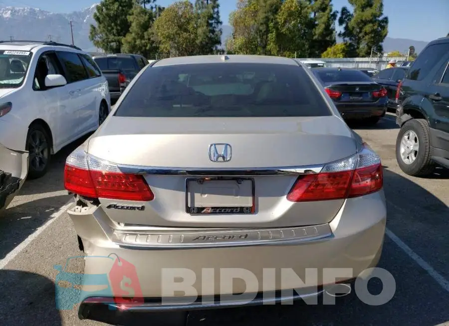 1HGCR2F83EA181593 Photo# 6