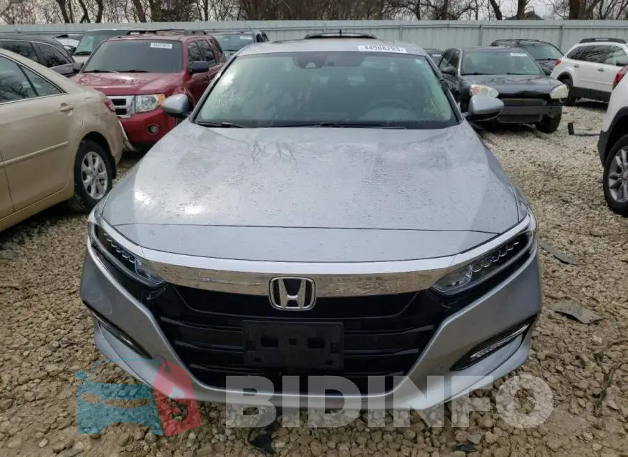 1HGCV3F44KA007672 Photo# 5