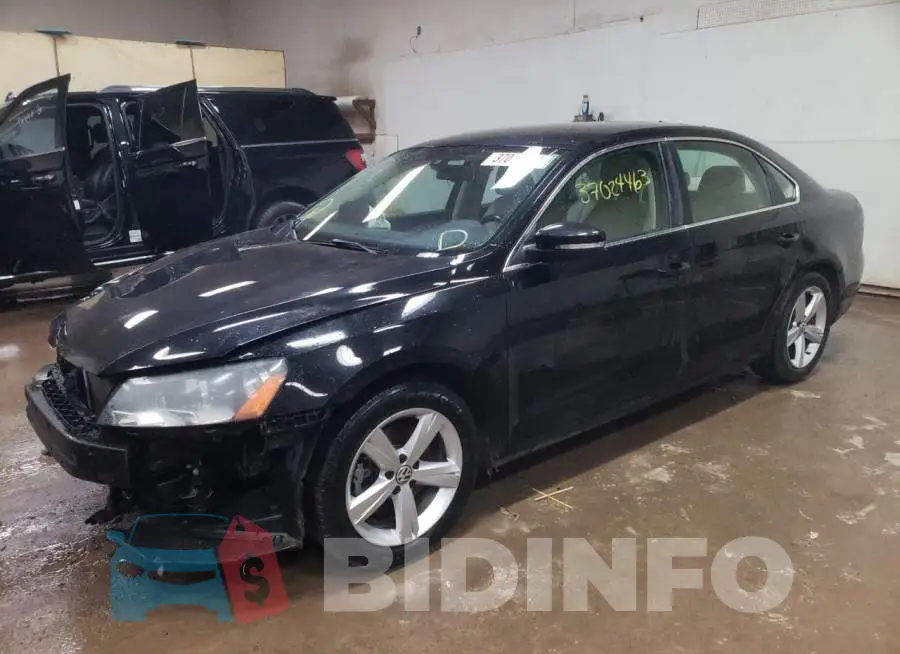 1VWBS7A31EC062398 Photo# 1