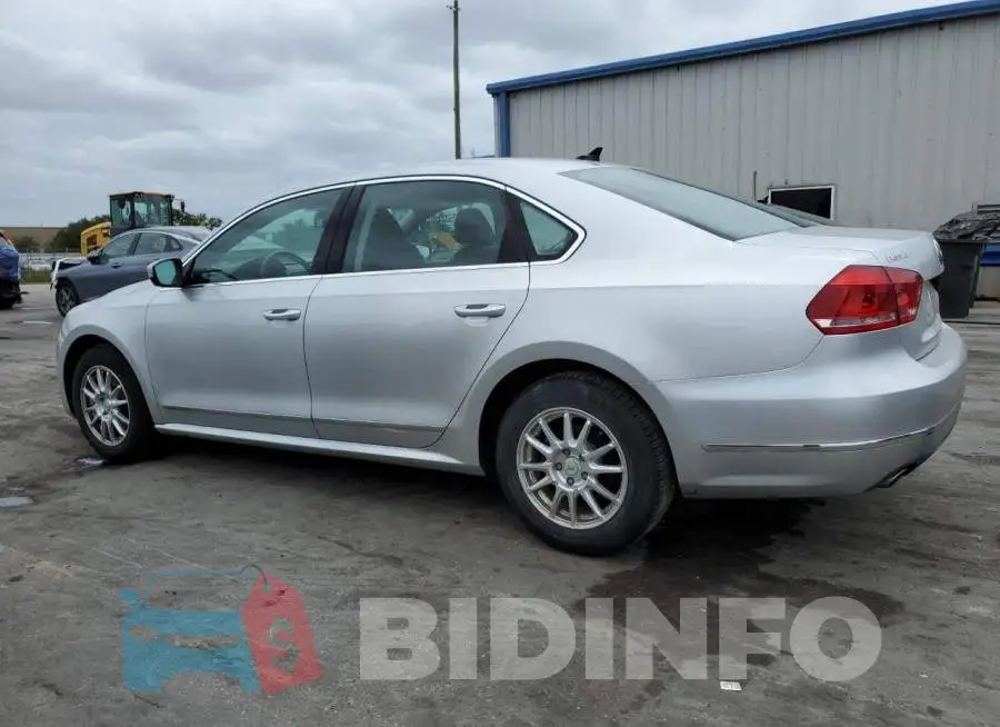 1VWCN7A32EC015165 Photo# 2