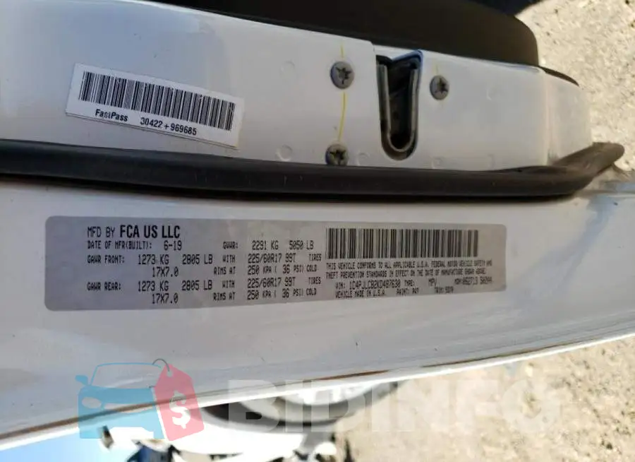 1C4PJLCB2KD487630 Photo# 13