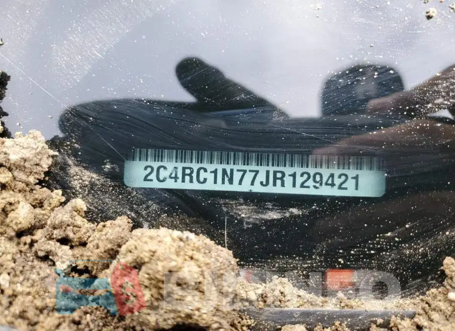 2C4RC1N77JR129421 Photo# 13