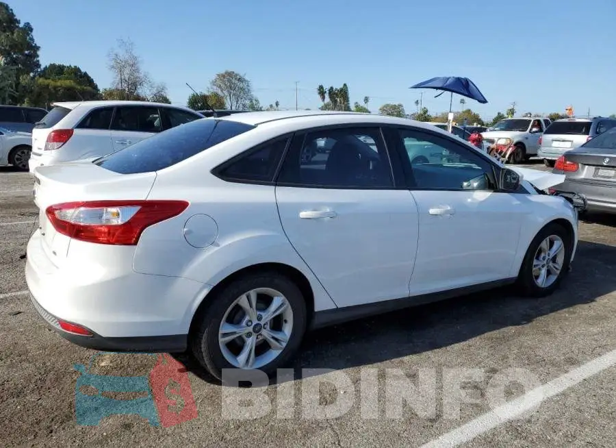1FADP3F25EL420811 Photo# 3