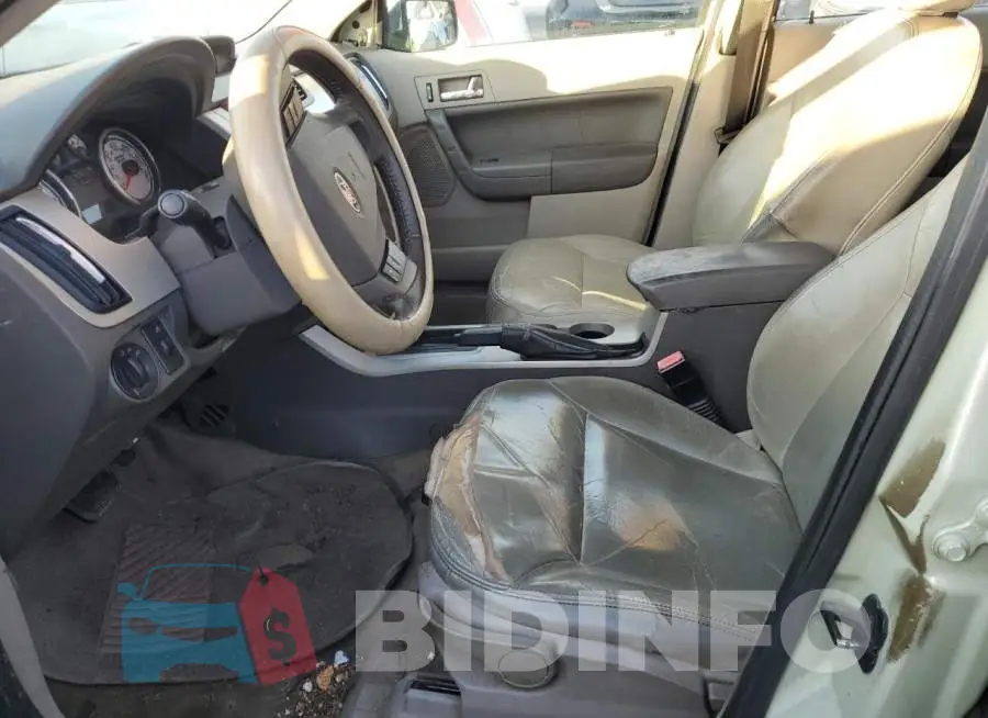 1FADP3F27EL393742 Photo# 7