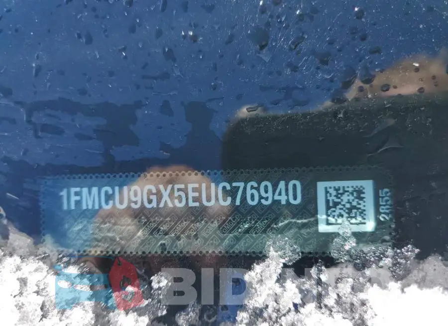1FMCU9GX5EUC76940 Photo# 13