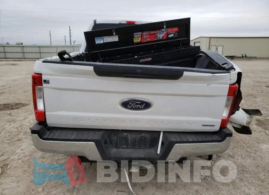 1FT7W2B65JEB22139 Photo# 6