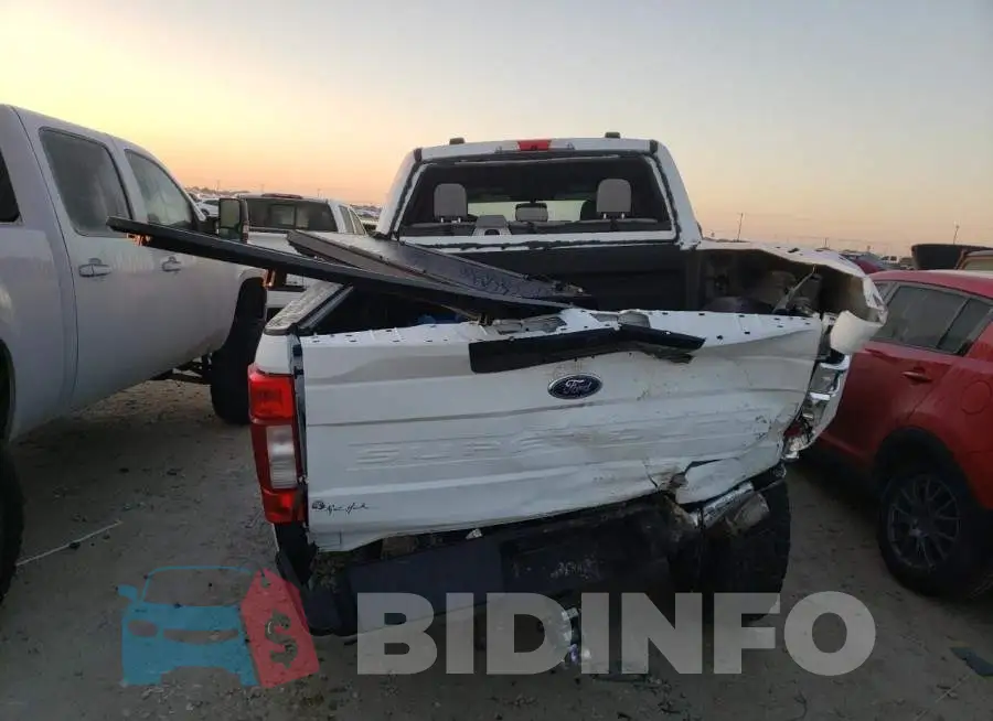 1FT7W2BTXNEE76198 Photo# 6