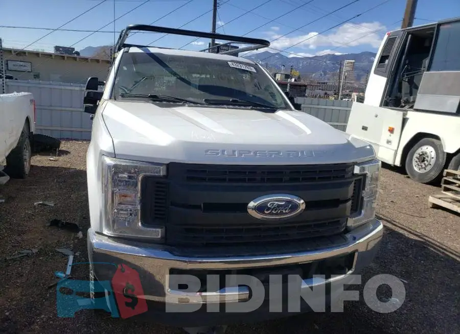 1FT7X2B64KEC43713 Photo# 5