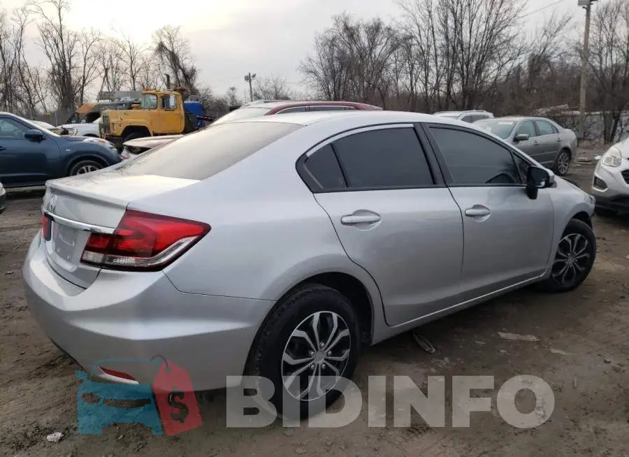 19XFB2F57FE299215 Photo# 3