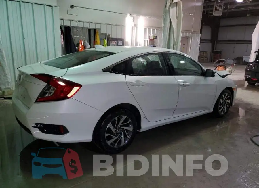 19XFC2F72HE229929 Photo# 3