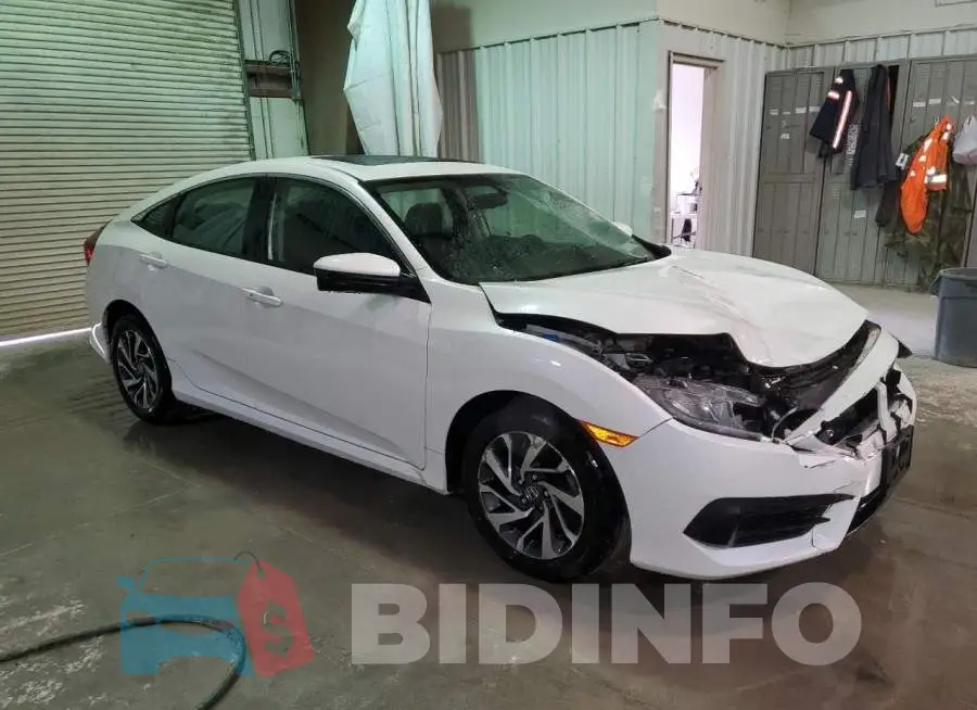 19XFC2F72HE229929 Photo# 4