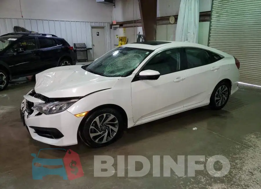 19XFC2F72HE229929 Photo# 1
