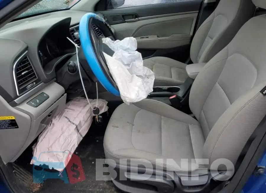 5NPD84LF8JH255873 Photo# 7