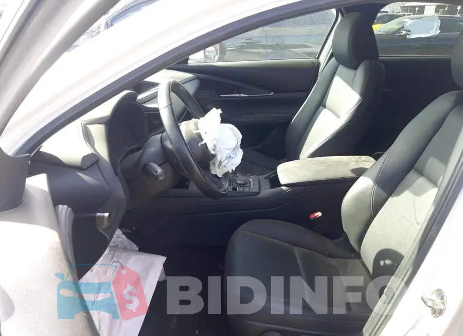 3MVDMBBL8MM255358 Photo# 7