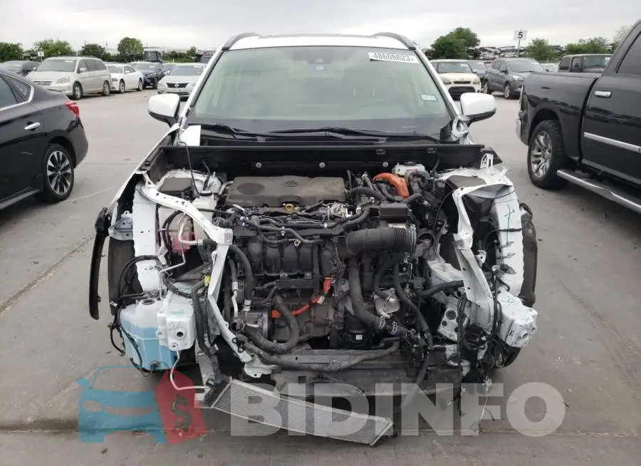 JTMRWRFV6KD040415 Photo# 5