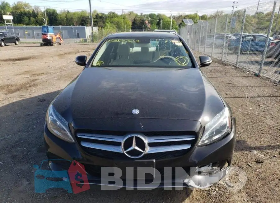 WDDWF4KB8GR133003 Photo# 5