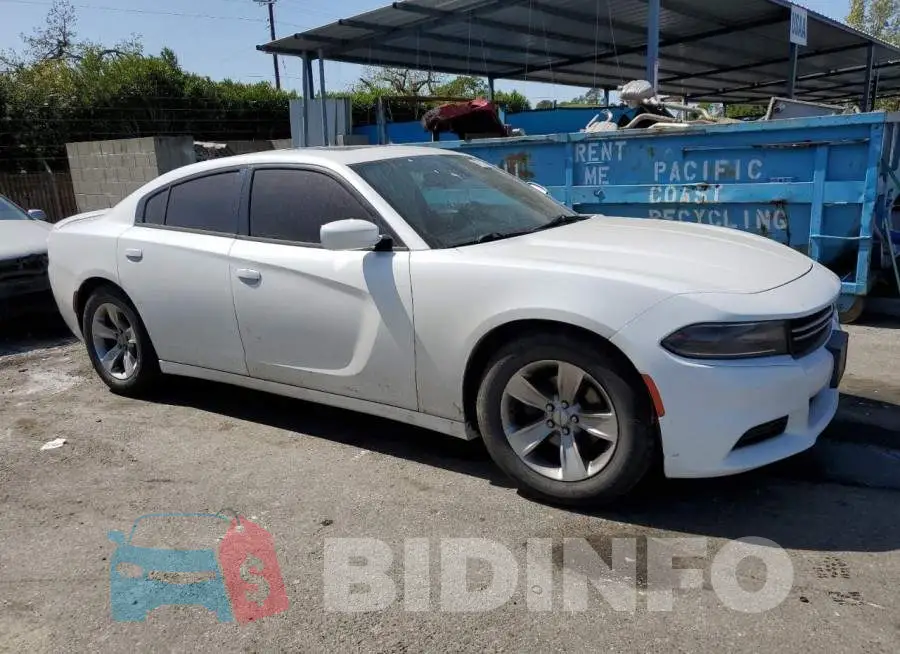 2C3CDXBG8FH726427 Photo# 4