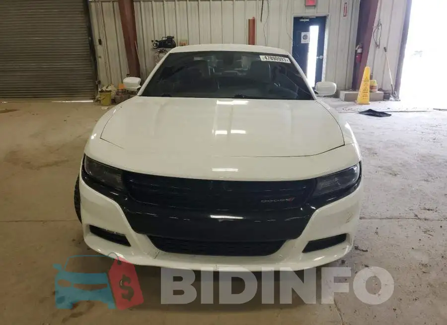 2C3CDXJG5FH886914 Photo# 5