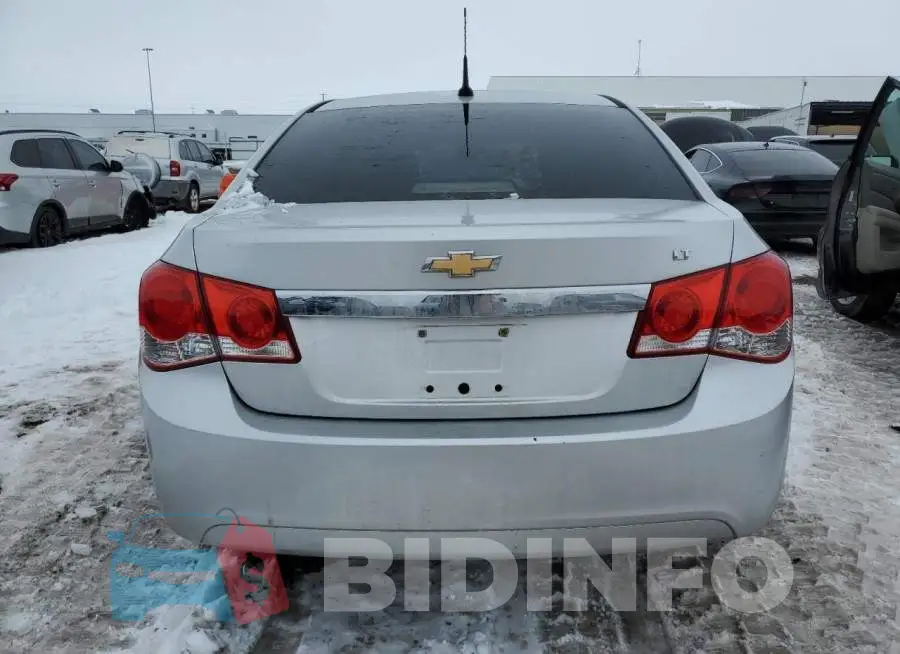 1G1PE5SBXE7121542 Photo# 6