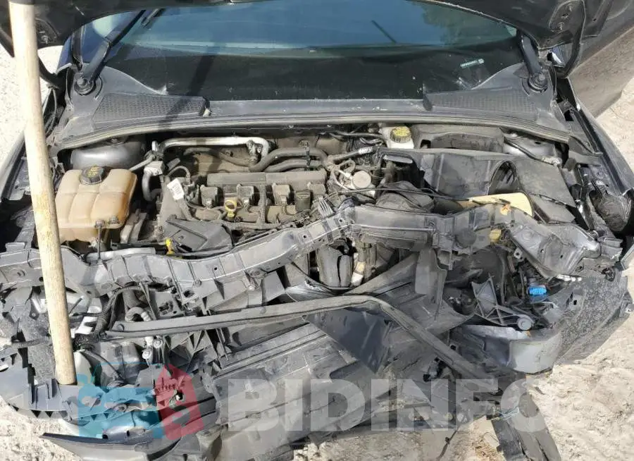 1FADP3E25JL325421 Photo# 11