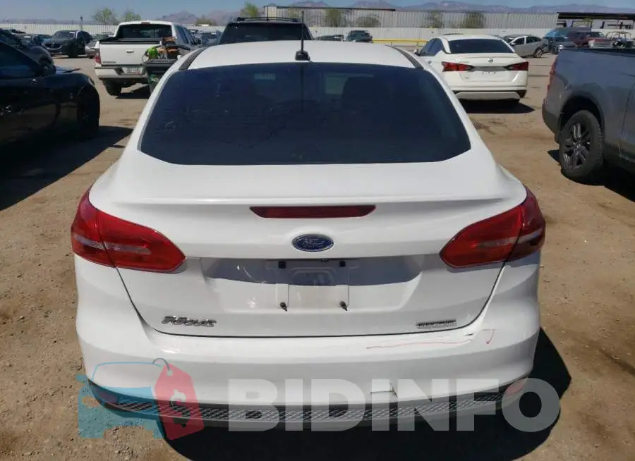 1FADP3E26GL380324 Photo# 6